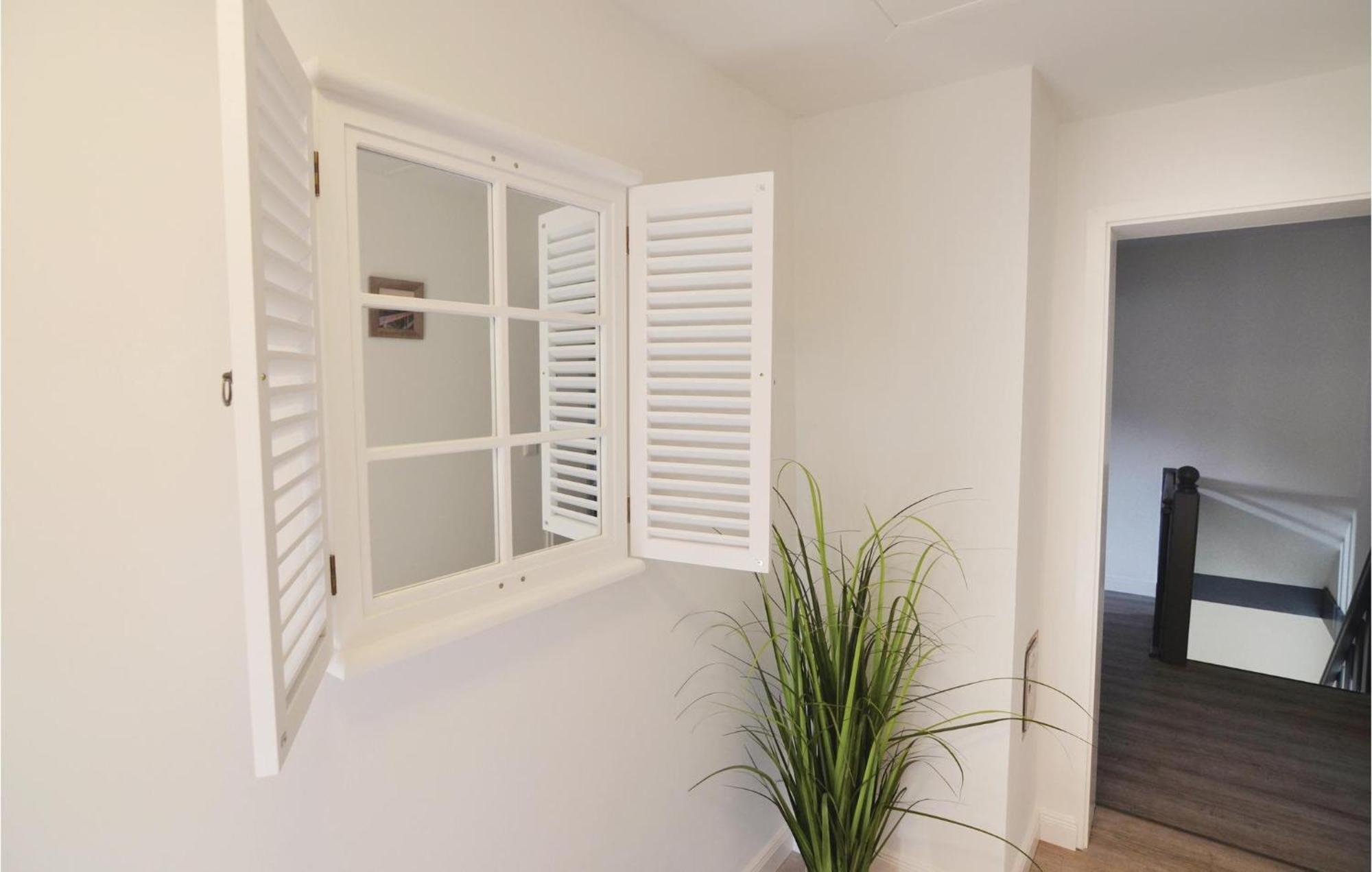 5 Bedroom Beautiful Home In Ockholm Экстерьер фото
