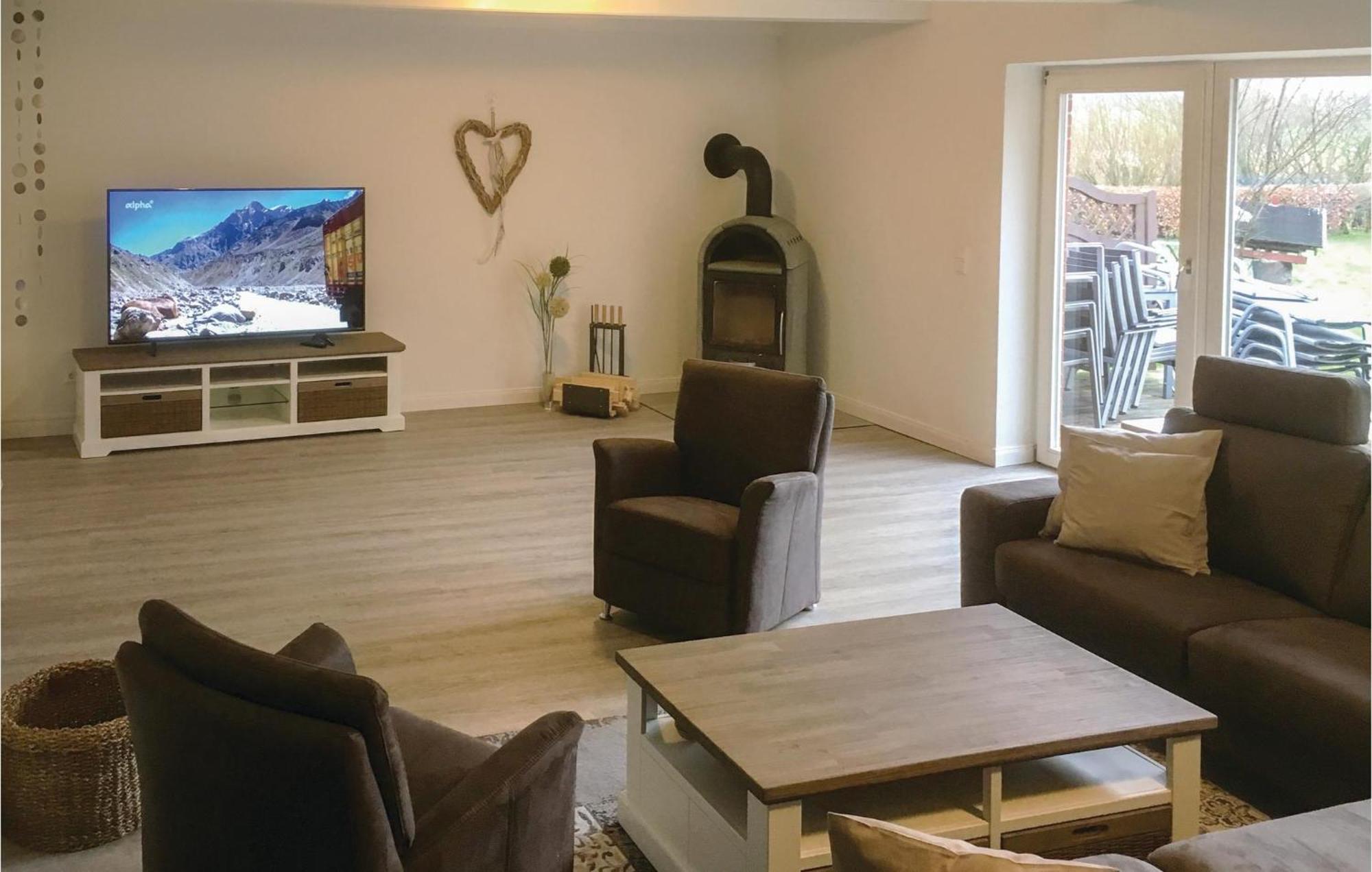 5 Bedroom Beautiful Home In Ockholm Экстерьер фото